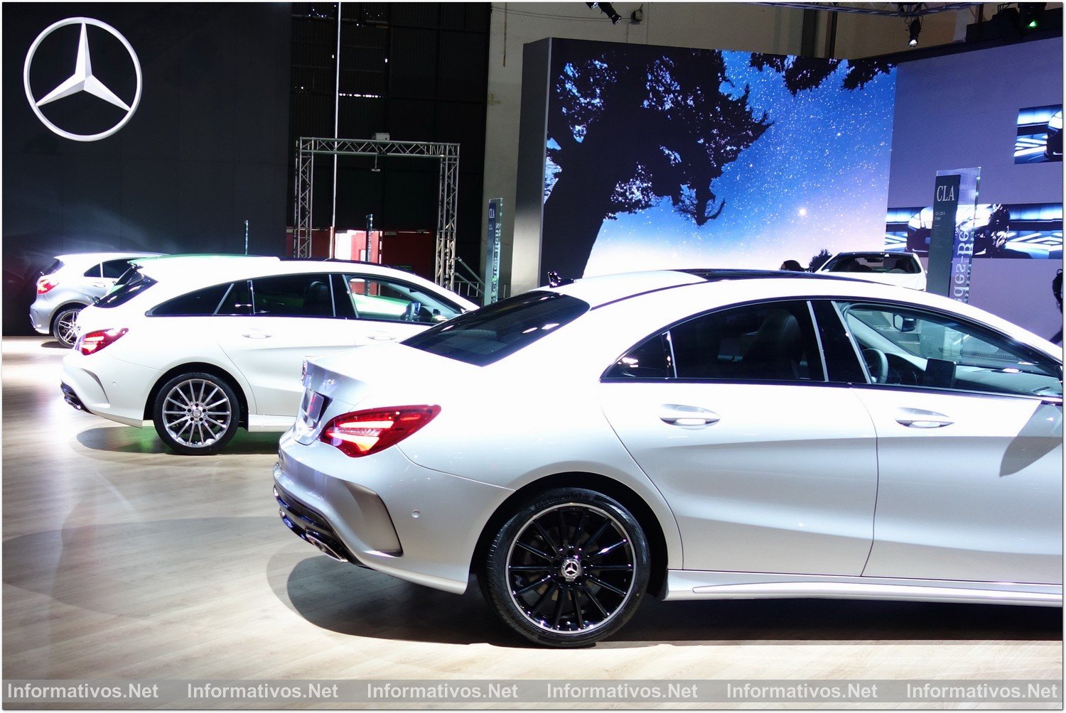 BCN12MAY017.- Automóbile. El salón del Automóvil que se ha reinventado para vender y lo consigue. Espacio Mercedes Benz