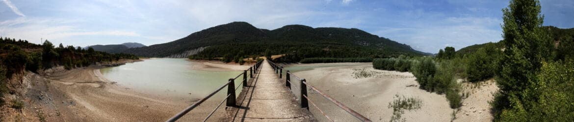 Pantano de La Peña, en Huesca sin agua