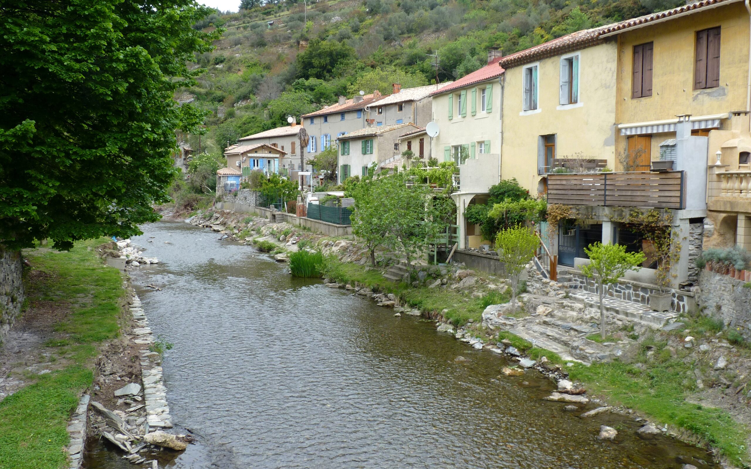 les-ilhes-2019-05-riviere-maison-by-d-cosperec-villemarcheurs