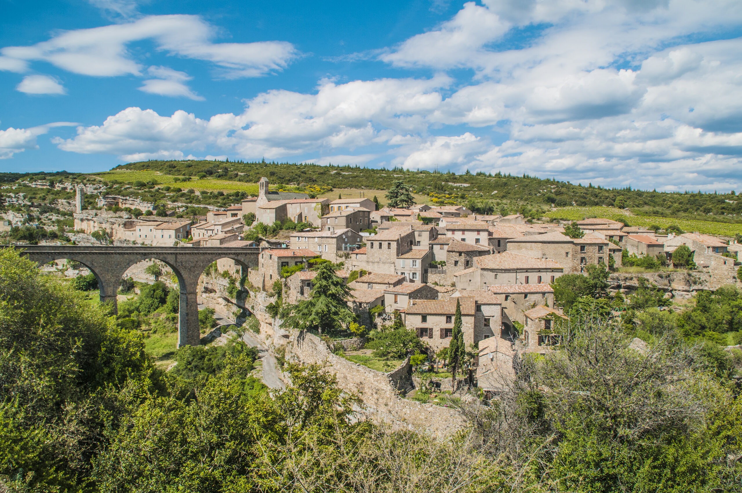 minerve-2014-05-cite-pont-vue-generale-by-e-de-puy-adt-aude-02