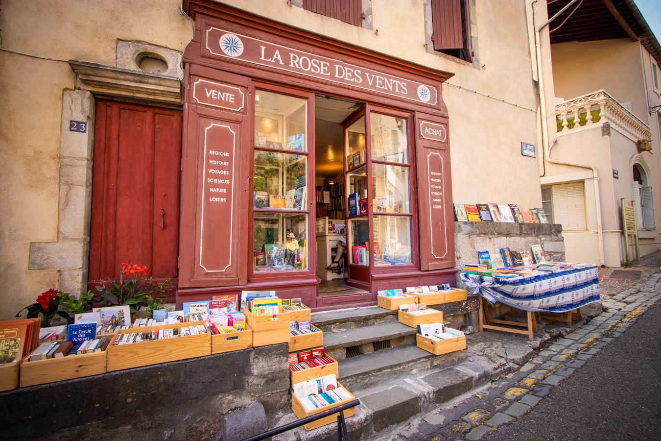 montolieu-2018-08-librairie-rose-vent-by-c-deschamps-adt-aude